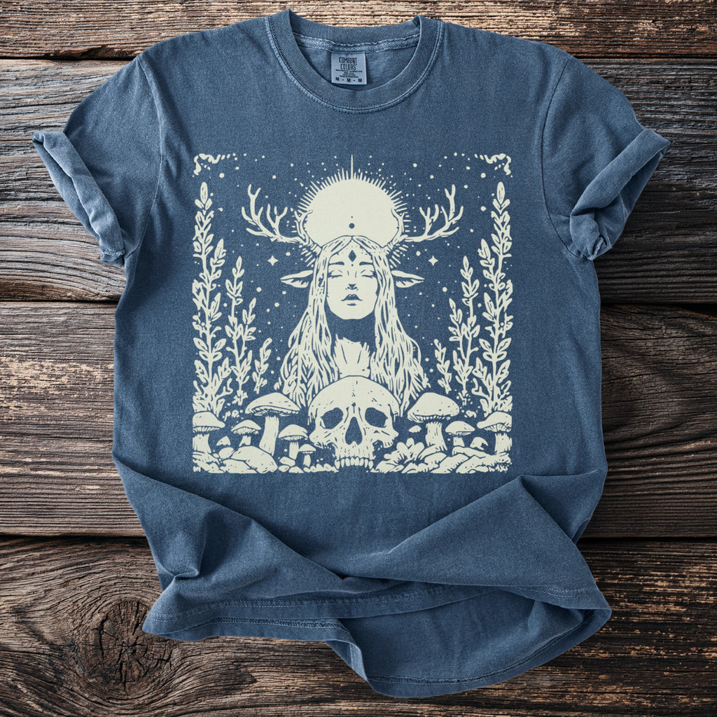 The Antlered Sibyl: Skull and Toadstools