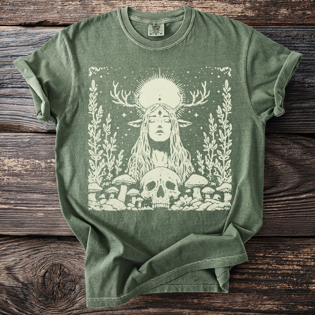 The Antlered Sibyl: Skull and Toadstools